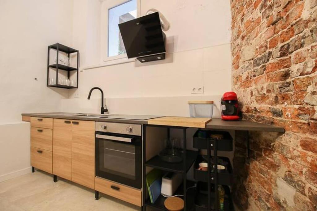 Vivienda En El Centro De Santander Appartement Buitenkant foto