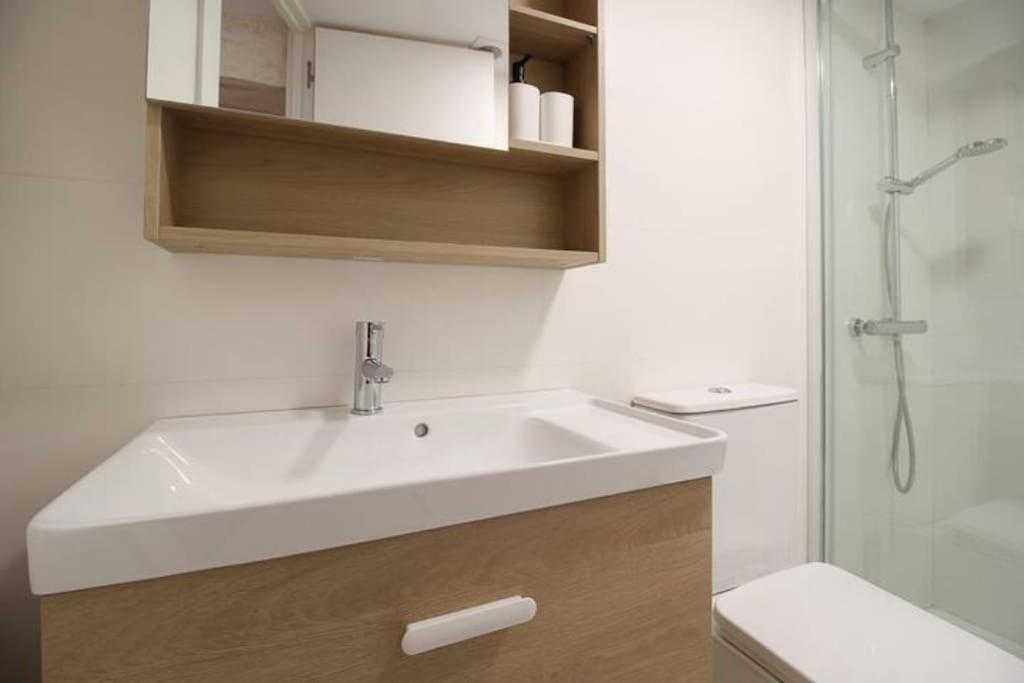 Vivienda En El Centro De Santander Appartement Buitenkant foto